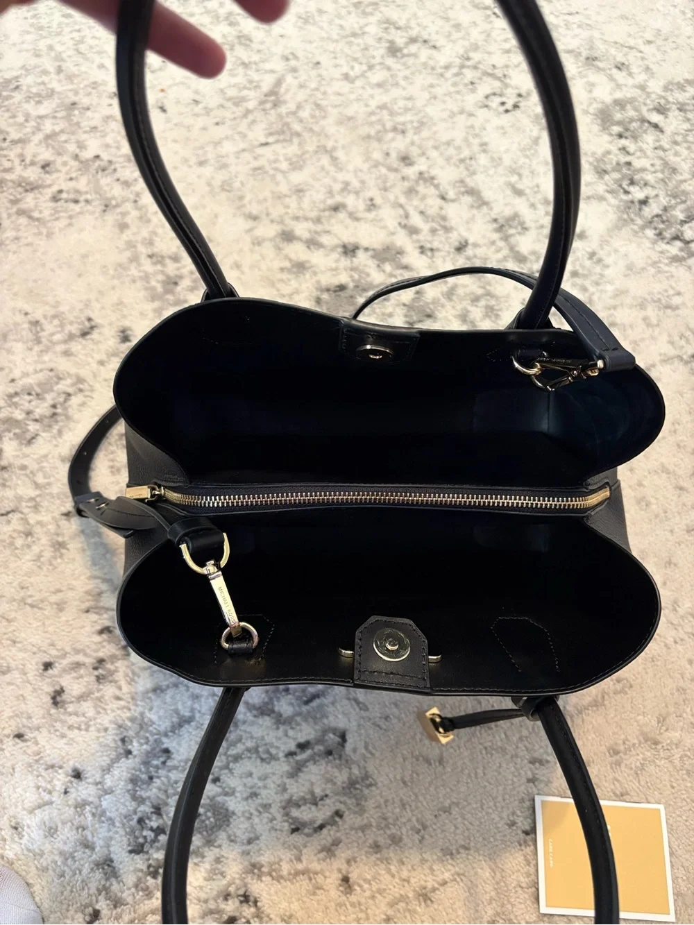 MICHAEL KORS Mercer Gallery Medium Center Zip Black Leather Tote Bag